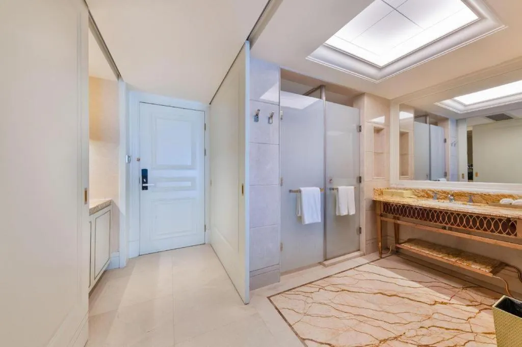 Lake Piedmont International Hotel