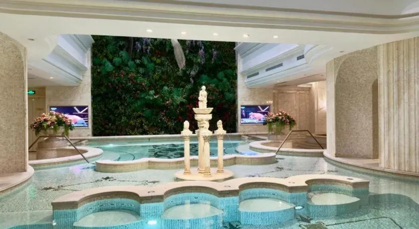 Lake Piedmont International Hotel