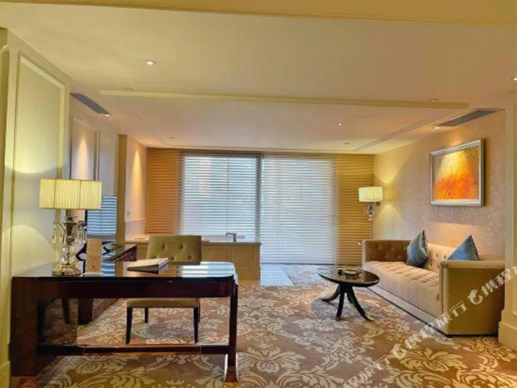 Lake Piedmont International Hotel