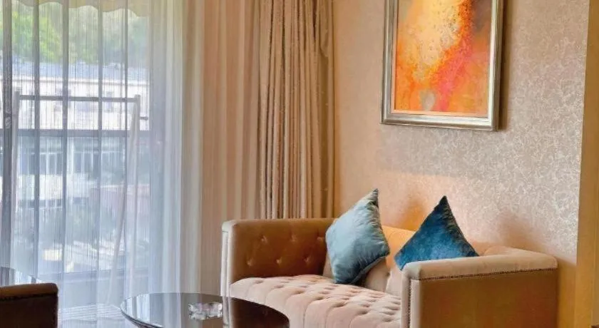 Lake Piedmont International Hotel