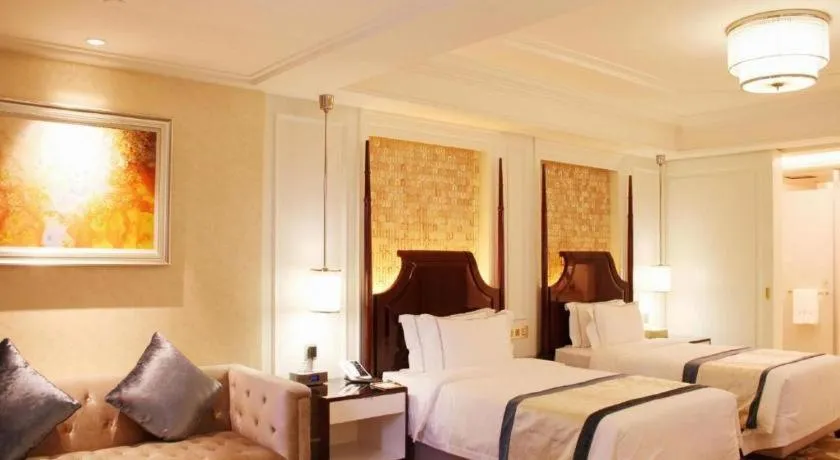 Bed in Lake Piedmont International Hotel