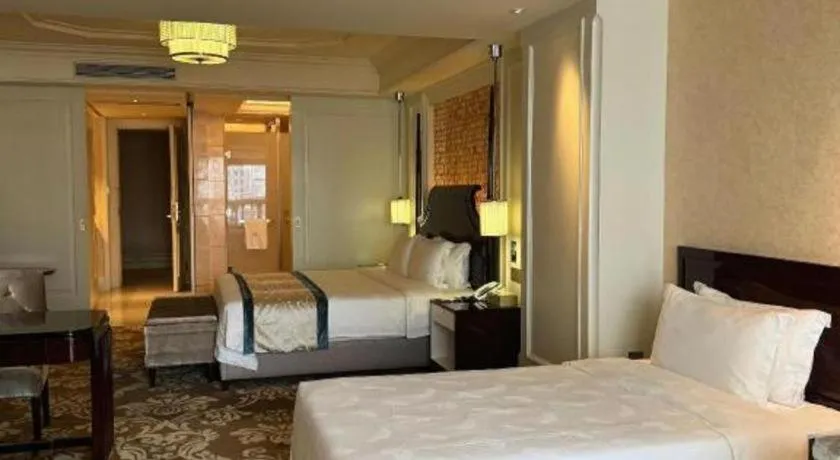 Bed in Lake Piedmont International Hotel