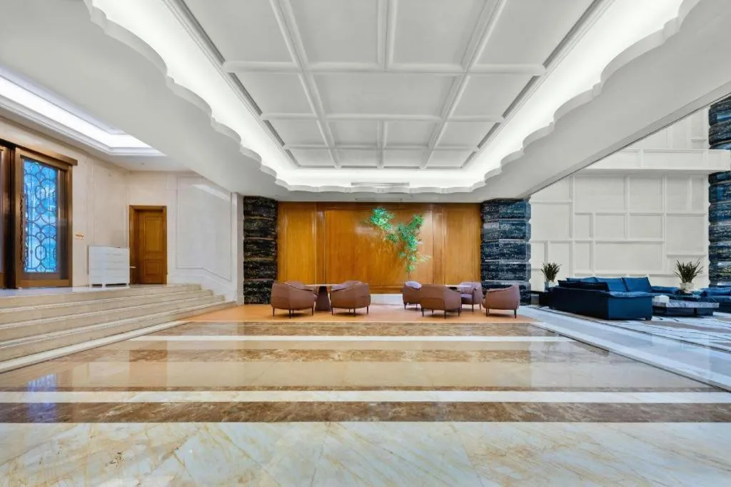 Lake Piedmont International Hotel