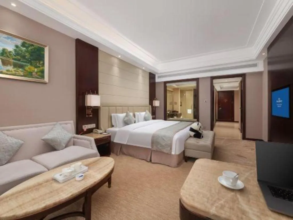 Bed in Howard Johnson Zunyue Hotel Chengdu