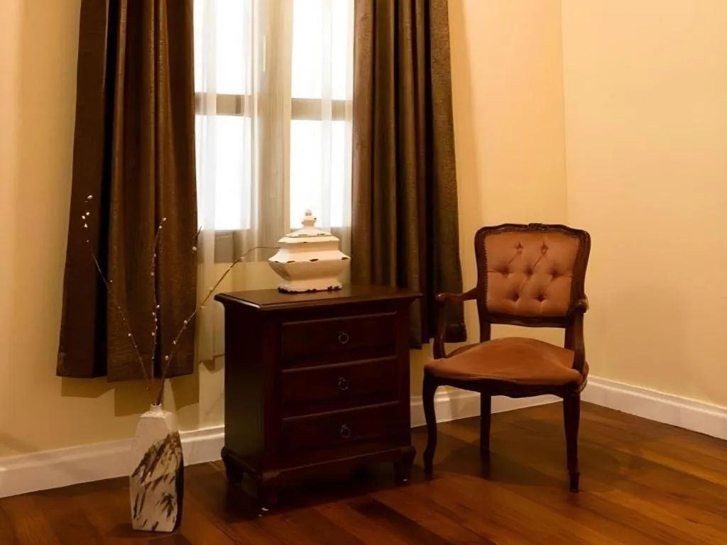 Le Luxe Boutique Hotel