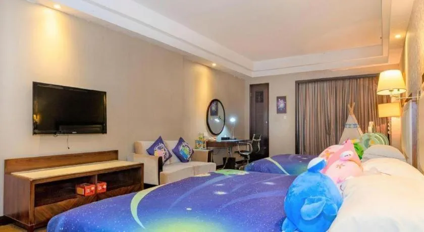 Bed in Country Garden Phoenix Hotel Maoming