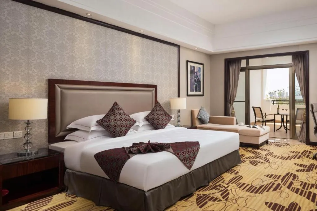 Bed in Country Garden Phoenix Hotel Maoming