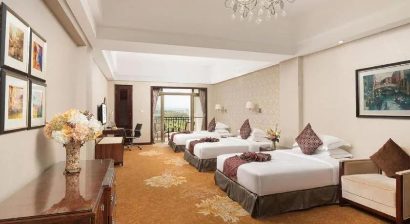 Bed in Country Garden Phoenix Hotel Maoming