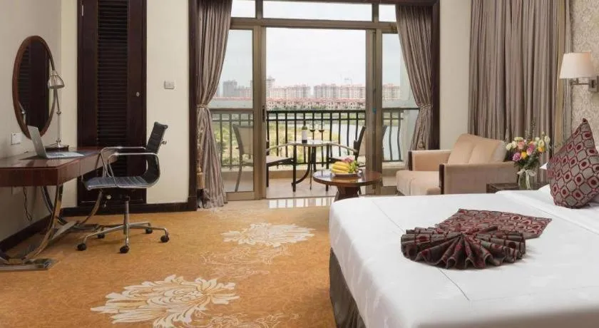 Bed in Country Garden Phoenix Hotel Maoming