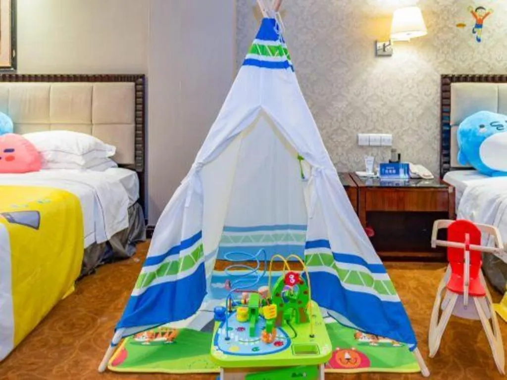 Bed in Country Garden Phoenix Hotel Maoming