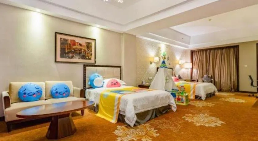 Bed in Country Garden Phoenix Hotel Maoming
