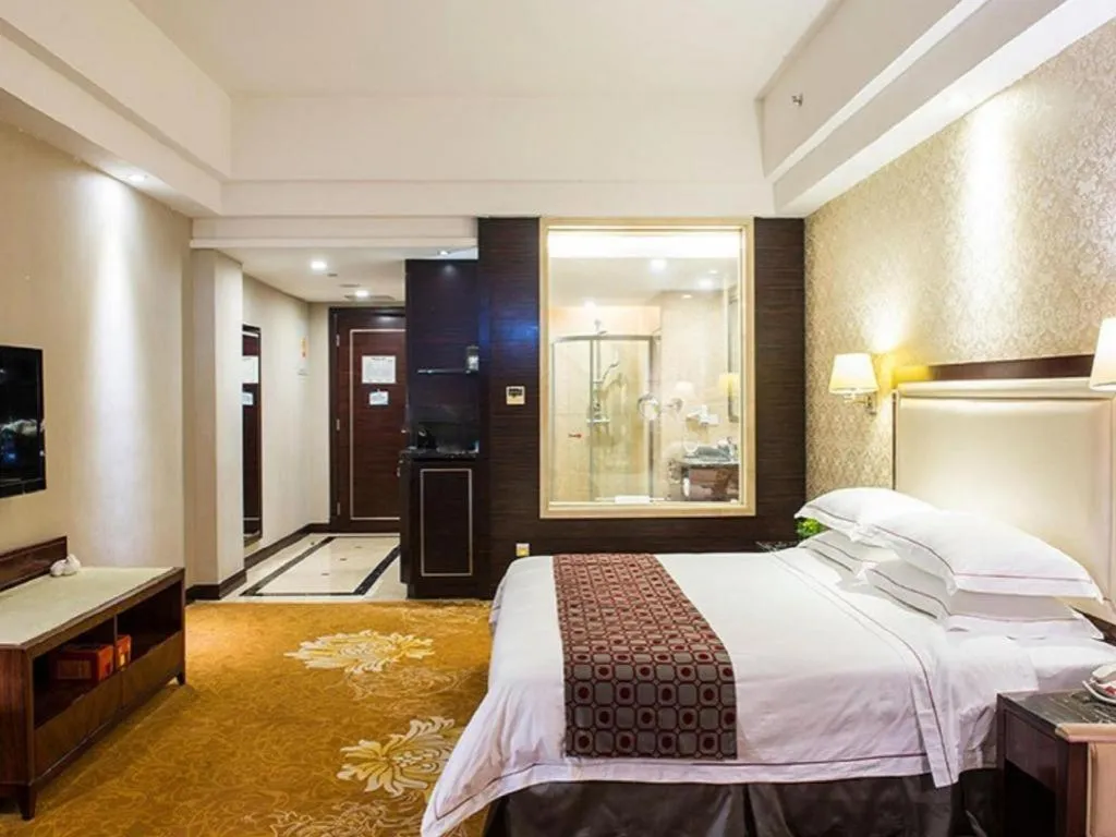 Bed in Country Garden Phoenix Hotel Maoming