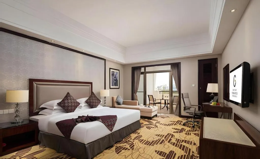 Bed in Country Garden Phoenix Hotel Maoming