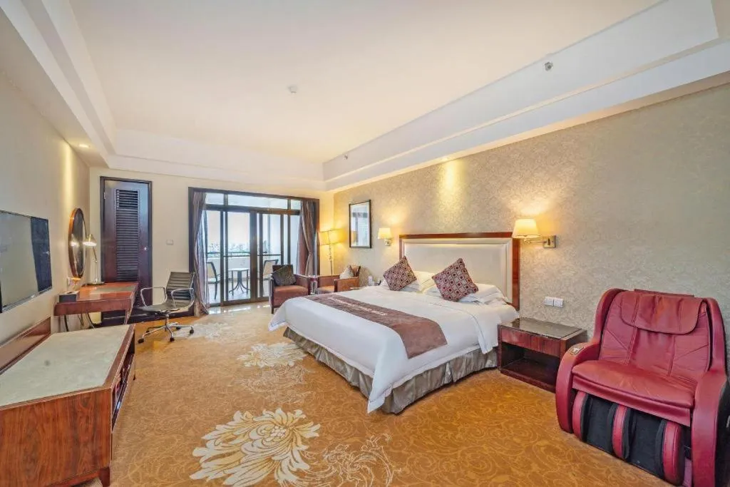 Bed in Country Garden Phoenix Hotel Maoming