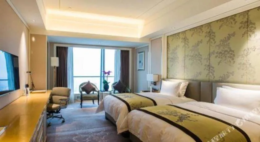 Bed in Ming Du Lakeside Hotel Nanning