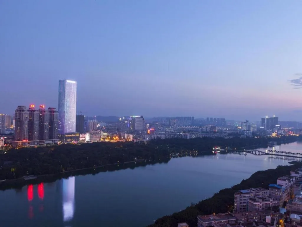 Ming Du Lakeside Hotel Nanning