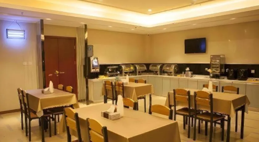 GreenTree Inn Jiansu Nantong Tongzhouwan Huanghe Road Business Hotel