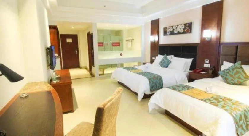 Bed in Qionghai Jin Mao Hotel