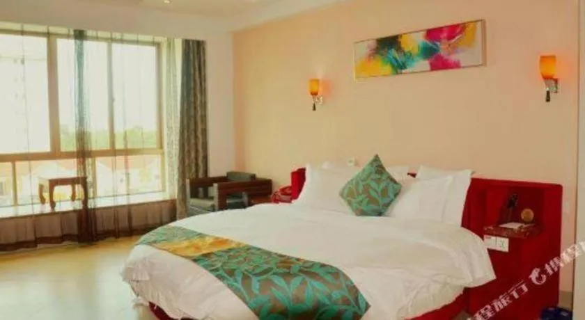 Bed in Qionghai Jin Mao Hotel