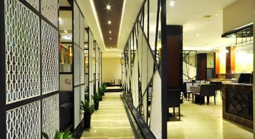 Qionghai Jin Mao Hotel