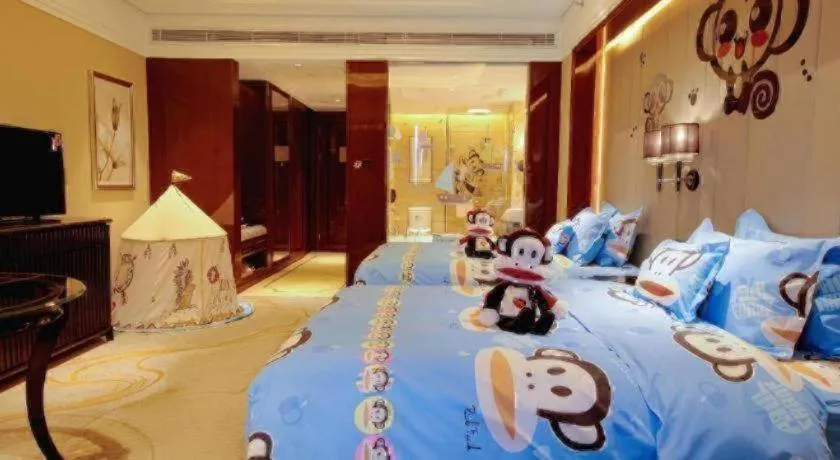Bed in Wyndham Grand Plaza Royale Xianglin Shaoyang