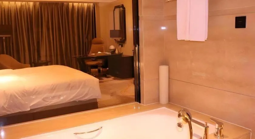 Bed in Wyndham Grand Plaza Royale Xianglin Shaoyang