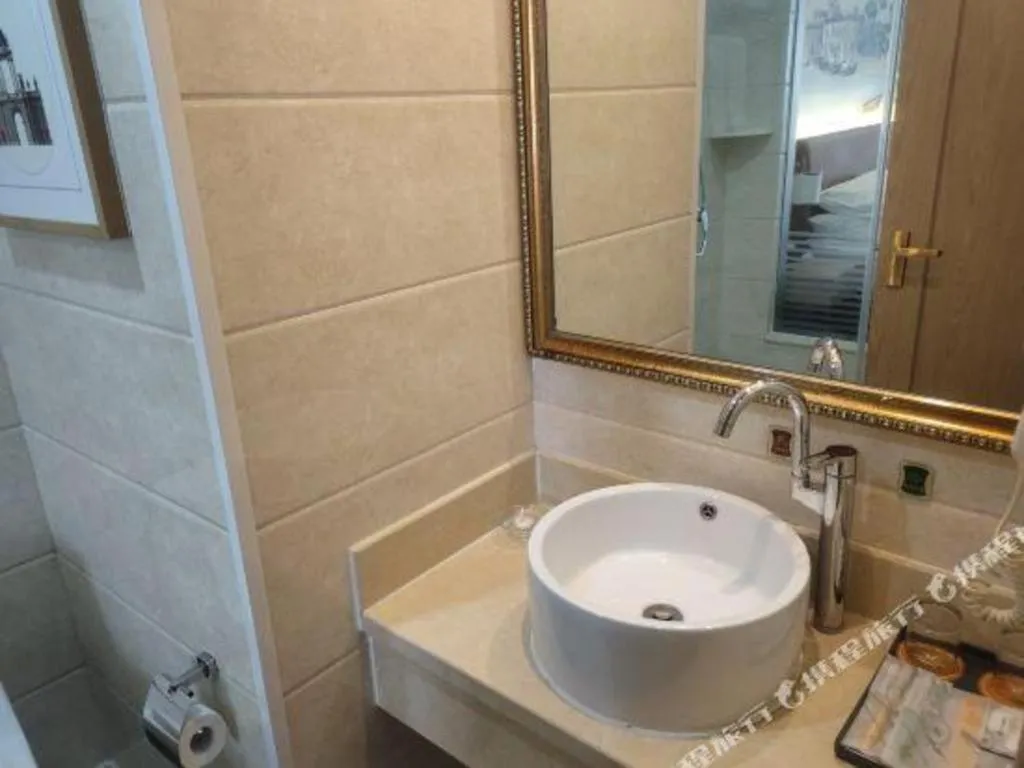 Vienna Hotel Tianjin Huaming