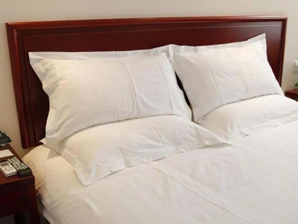 Bed in GreenTree Inn Beijing Daxing Xingye Street Liyuan Business Hotel