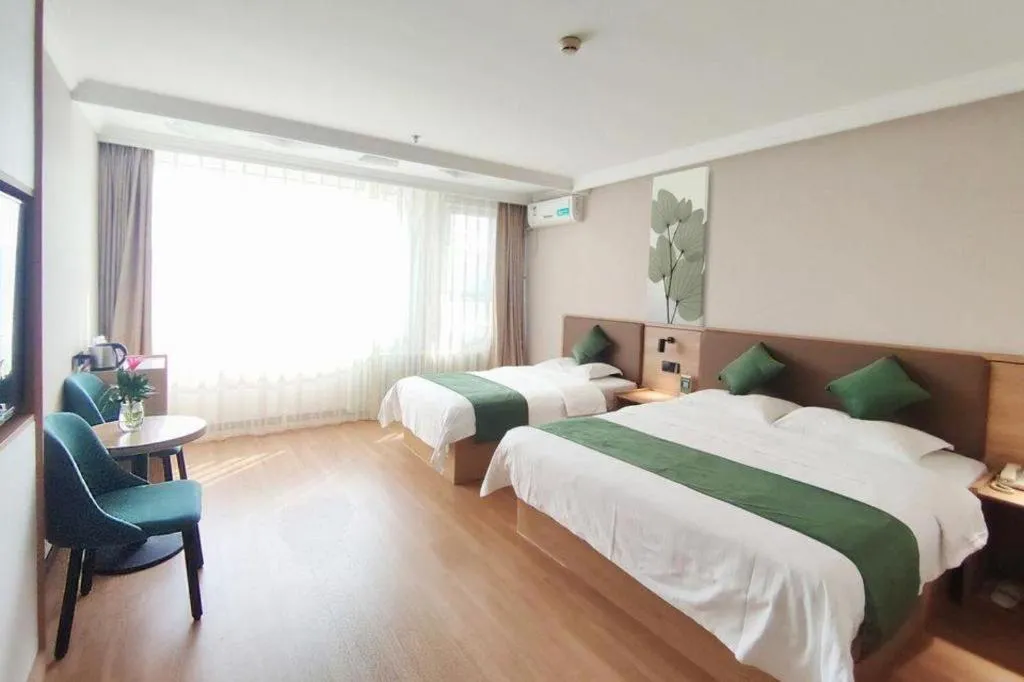 Bed in GreenTree Inn Beijing Daxing Xingye Street Liyuan Business Hotel