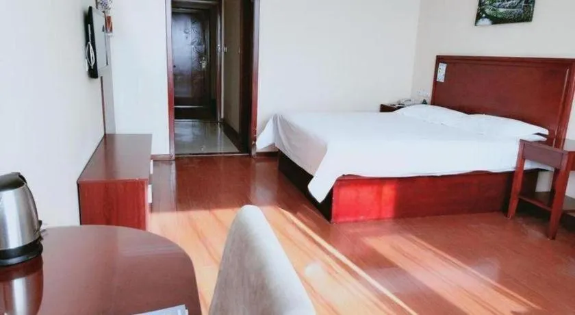 Bed in GreenTree Inn Beijing Daxing Xingye Street Liyuan Business Hotel