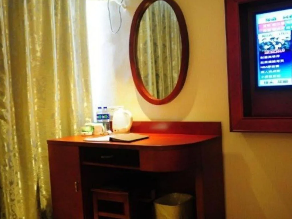 GreenTree Inn Ganzhou Sankang Temple DaRunFa Express Hotel