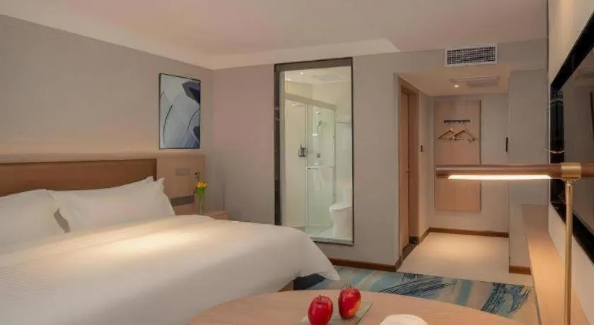 Bed in GreenTree Inn Ganzhou Sankang Temple DaRunFa Express Hotel