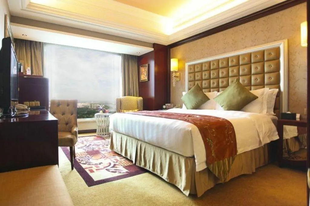 Bed in Shenyang Royal Wan Xin Hotel