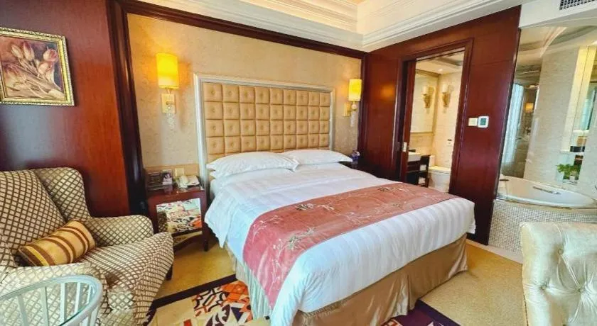 Bed in Shenyang Royal Wan Xin Hotel