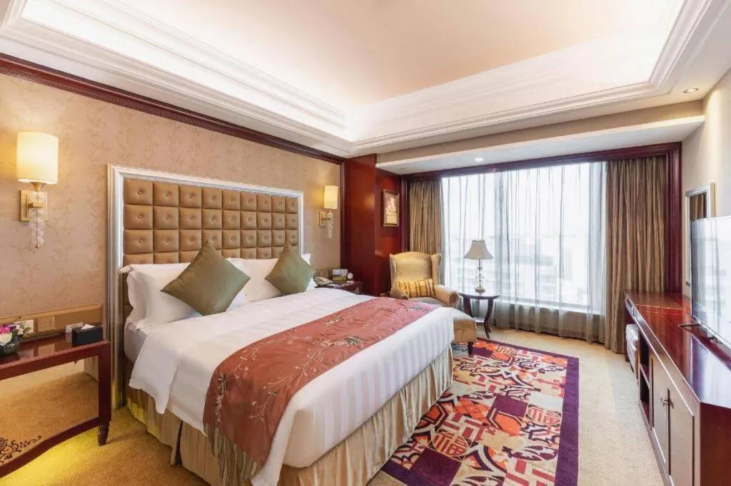 Bed in Shenyang Royal Wan Xin Hotel