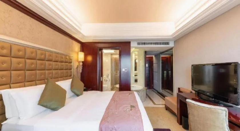Bed in Shenyang Royal Wan Xin Hotel