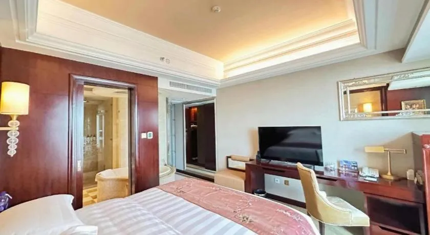 Bed in Shenyang Royal Wan Xin Hotel