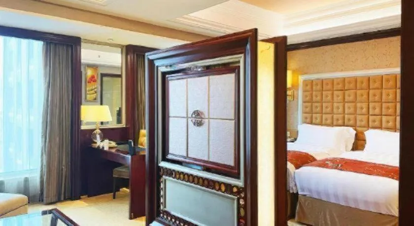 Bed in Shenyang Royal Wan Xin Hotel