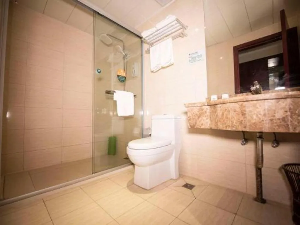 GreenTree Inn Suzhou Railway Station North Square Haobainian Wedding Dress City Express Hotel