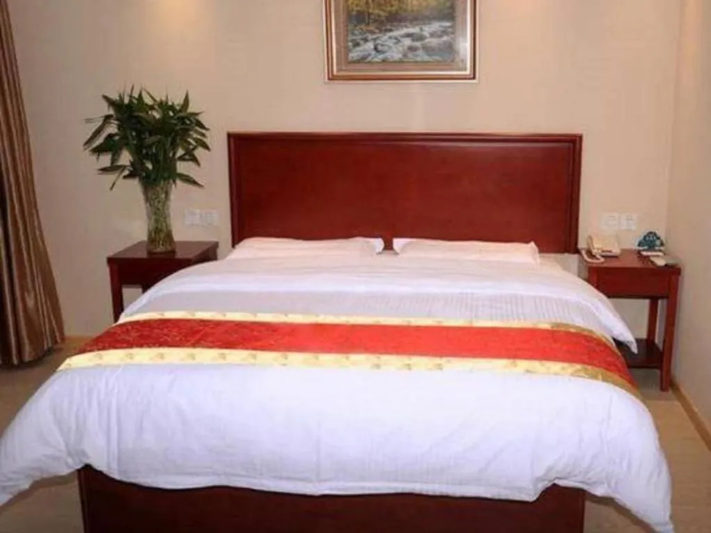 Bed in GreenTree Inn Beijing Tonzhou Maju Bridge No.2 Express Hotel
