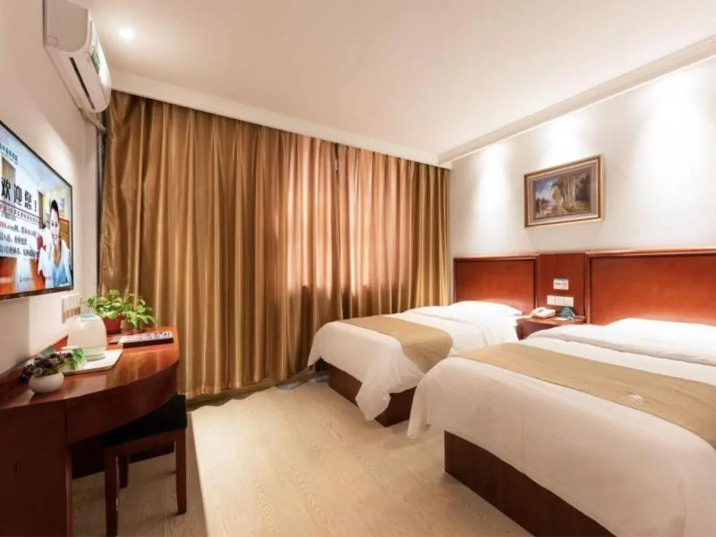 Bed in GreenTree Inn Beijing Tonzhou Maju Bridge No.2 Express Hotel