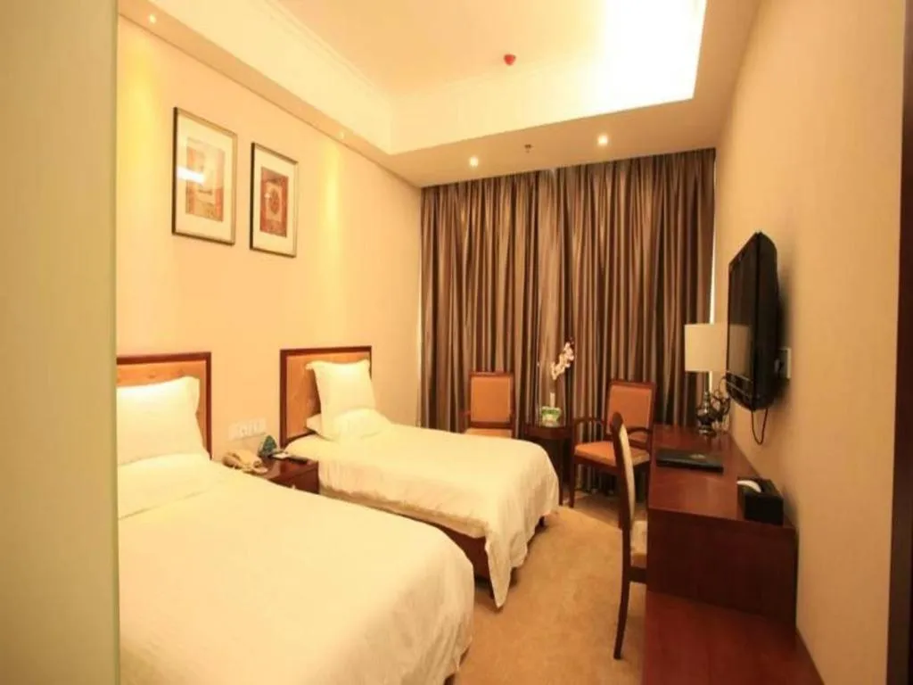 Bed in GreenTree Inn Beijing Tonzhou Maju Bridge No.2 Express Hotel