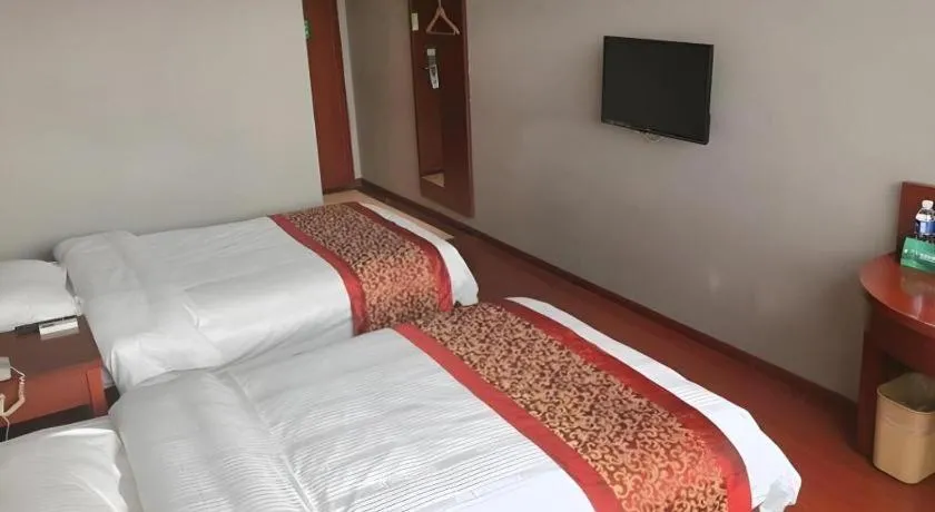 Bed in GreenTree Inn Suzhou Shihu Suli Road Express Hotel
