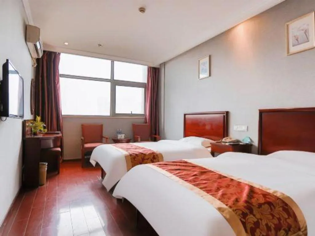 Bed in GreenTree Inn Suzhou Shihu Suli Road Express Hotel