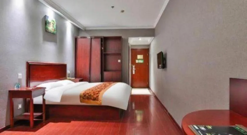 Bed in GreenTree Inn Suzhou Shihu Suli Road Express Hotel