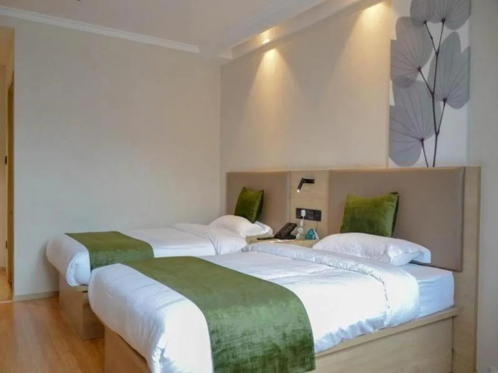 Bed in GreenTree Inn Xuzhou High Speed Railway Station Express Hotel