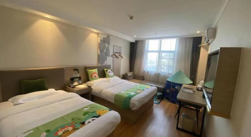 Bed in GreenTree Inn Xuzhou High Speed Railway Station Express Hotel
