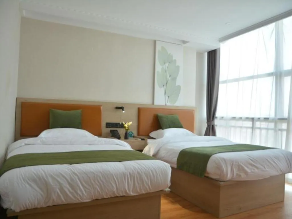Bed in GreenTree Inn Xuzhou High Speed Railway Station Express Hotel