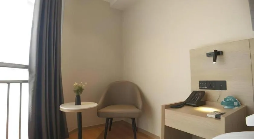 Bed in GreenTree Inn Xuzhou High Speed Railway Station Express Hotel