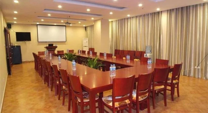 GreenTree Inn Xuzhou High Speed Railway Station Express Hotel